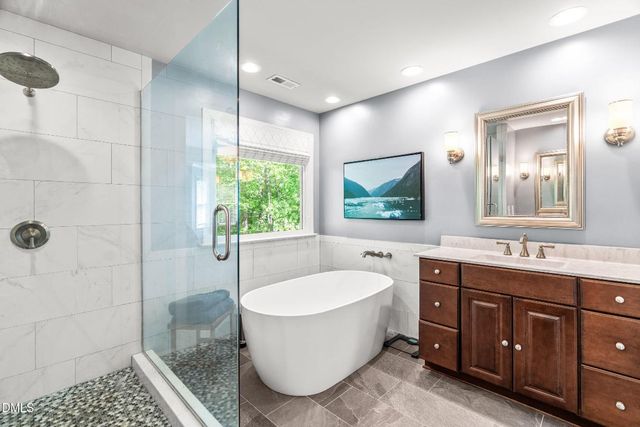 128 Wheatsbury Drive, Cary, NC 27513