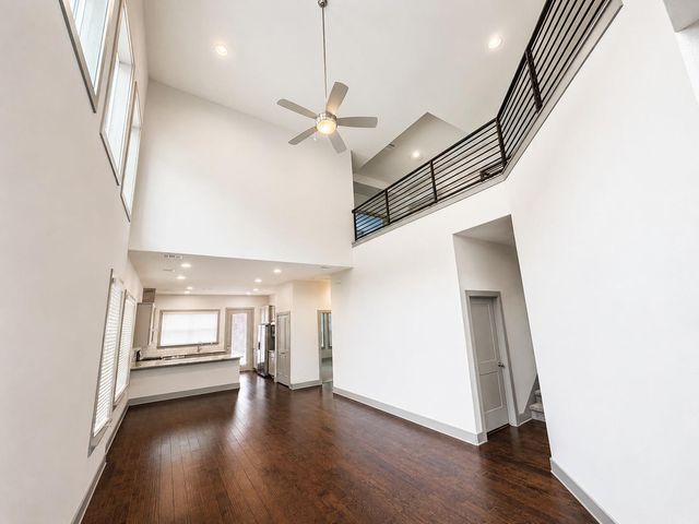 900 Old Mill RD 43, Cedar Park, TX 78613