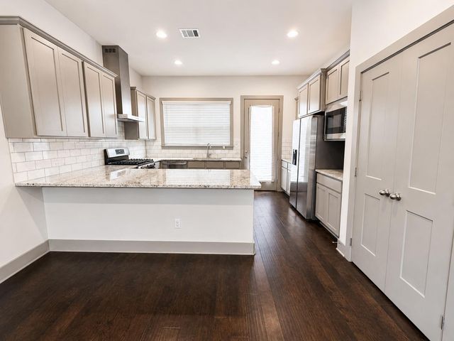 900 Old Mill RD 43, Cedar Park, TX 78613