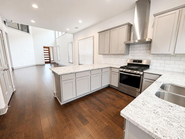 900 Old Mill RD 43, Cedar Park, TX 78613
