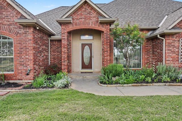 2710 Shoreline Drive, Norman, OK 73026