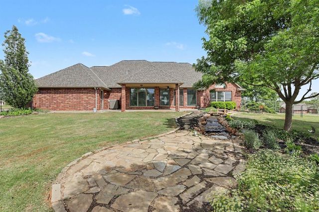 2710 Shoreline Drive, Norman, OK 73026