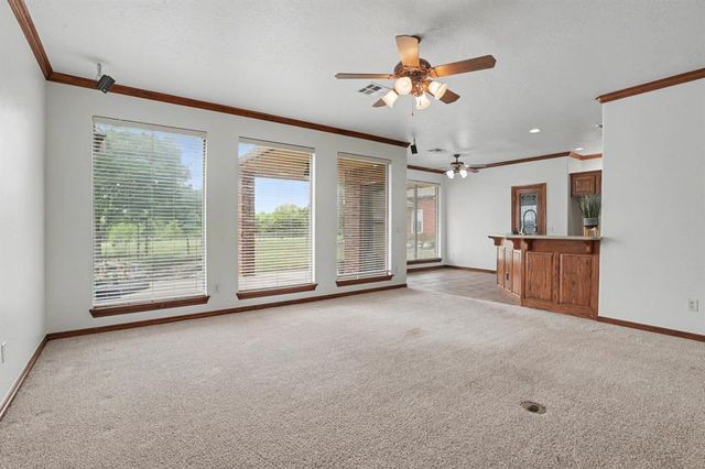 2710 Shoreline Drive, Norman, OK 73026