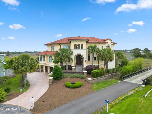 2541 Mariners Way SE, Southport, NC 28461
