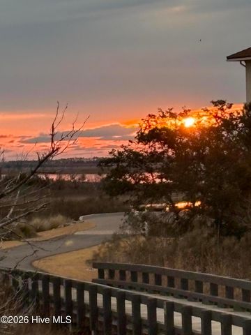 2541 Mariners Way SE, Southport, NC 28461