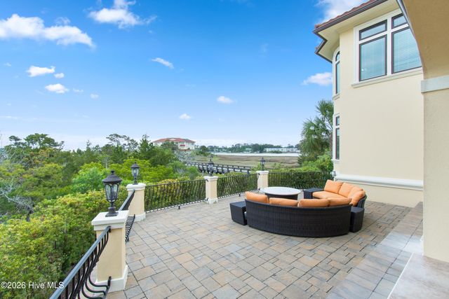 2541 Mariners Way SE, Southport, NC 28461