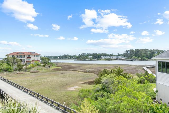 2541 Mariners Way SE, Southport, NC 28461