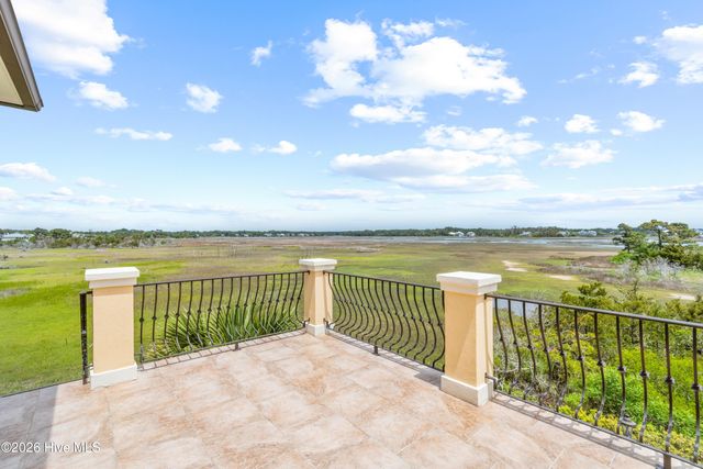 2541 Mariners Way SE, Southport, NC 28461