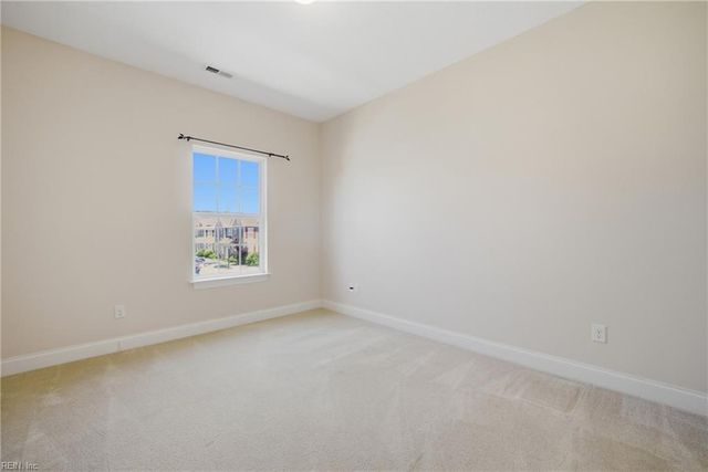 3135 Patrick Henry DR, Chesapeake, VA 23323