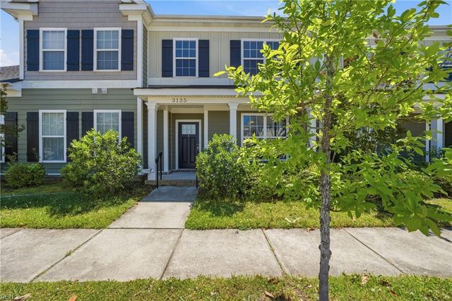 3135 Patrick Henry DR, Chesapeake, VA 23323