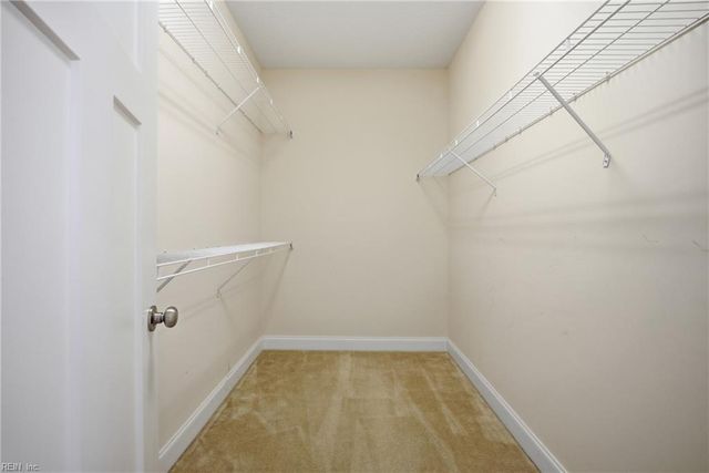 3135 Patrick Henry DR, Chesapeake, VA 23323