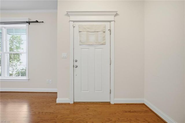 3135 Patrick Henry DR, Chesapeake, VA 23323