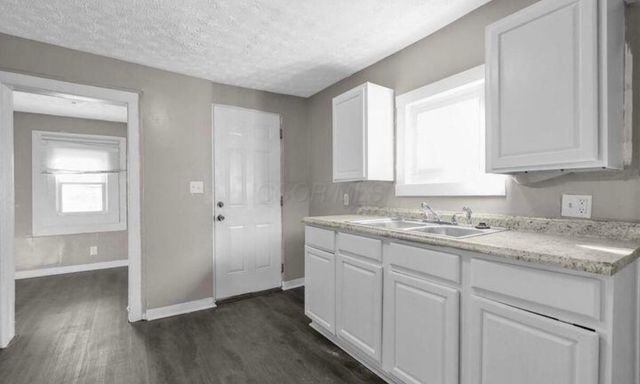 1371 E 23rd Avenue, Columbus, OH 43211