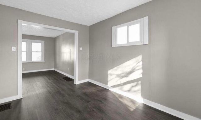 1371 E 23rd Avenue, Columbus, OH 43211