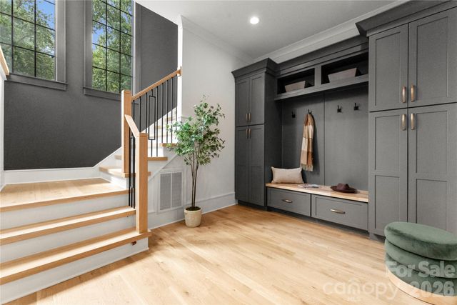 4142 Pineview Road, Charlotte, NC 28211