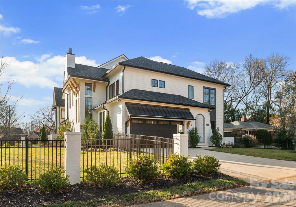 4142 Pineview Road, Charlotte, NC 28211