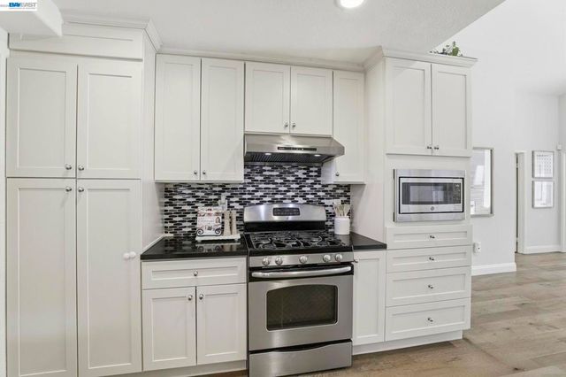 42525 Fern Cir, Fremont, CA 94538