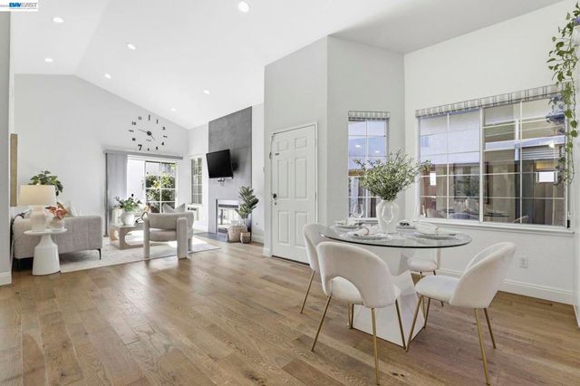 42525 Fern Cir, Fremont, CA 94538