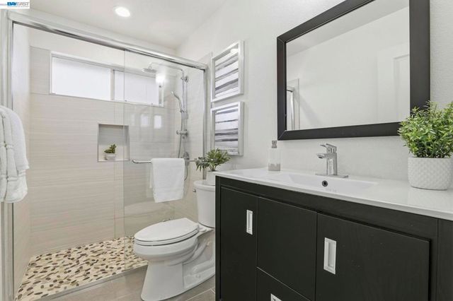 42525 Fern Cir, Fremont, CA 94538