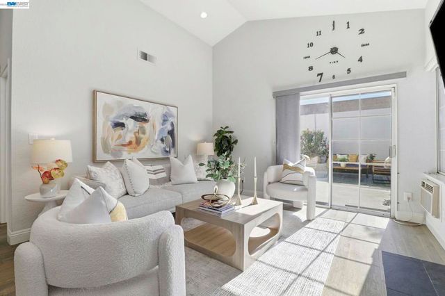 42525 Fern Cir, Fremont, CA 94538