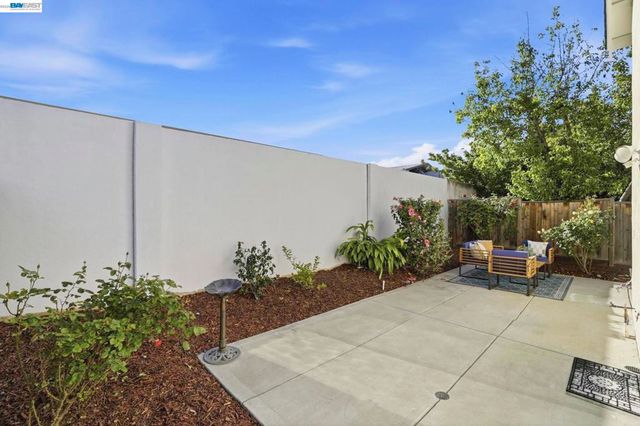 42525 Fern Cir, Fremont, CA 94538