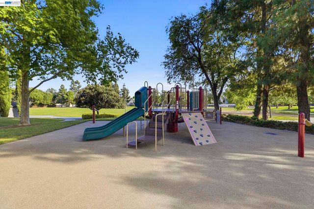 42525 Fern Cir, Fremont, CA 94538