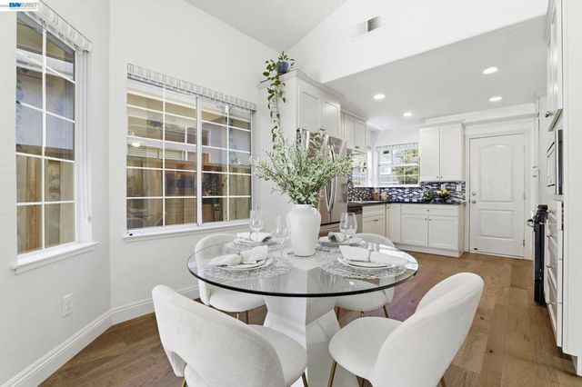 42525 Fern Cir, Fremont, CA 94538