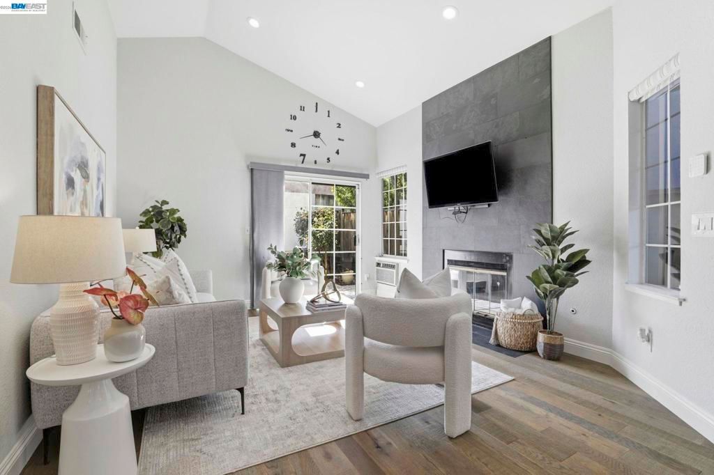 42525 Fern Cir, Fremont, CA 94538