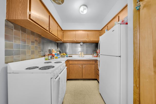 4227 S HARLEM Avenue 2, Stickney, IL 60402