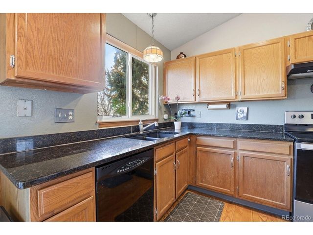 2311 Cliffrose Ln, Louisville, CO 80027