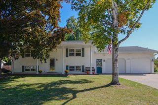 537 EDWARD DRIVE, Green Bay, WI 54302