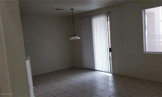 3644 STARLIGHT EVENING Street, Las Vegas, NV 89129