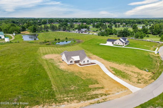 1018 Cordy Ln, Lawrenceburg, KY 40342