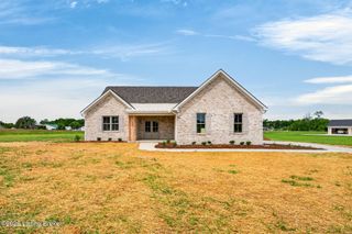 1018 Cordy Ln, Lawrenceburg, KY 40342