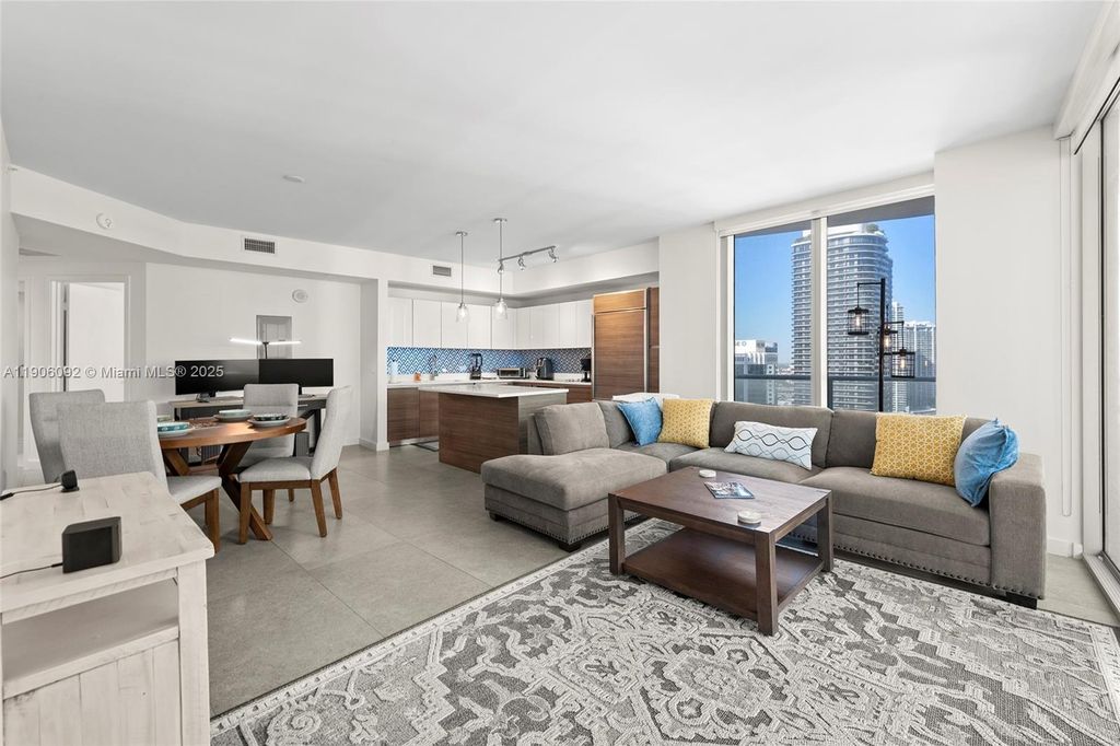 1100 S Miami Ave 2910, Miami, FL 33130