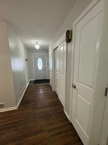 375 Lark Avenue, Maplewood, MN 55117