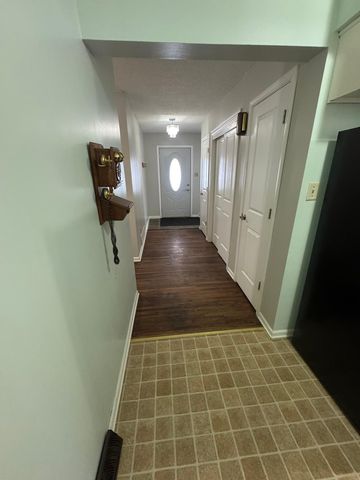 375 Lark Avenue, Maplewood, MN 55117