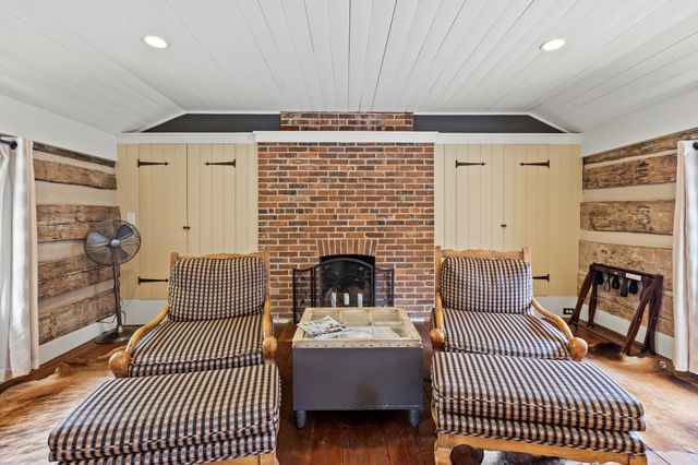361 S Upper Street, Lexington, KY 40508