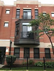 943 W 14th Place 2A, Chicago, IL 60608