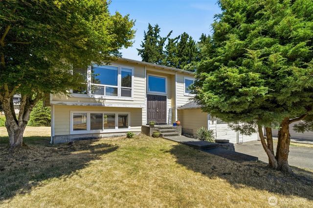 12516 SE 225th Court, Kent, WA 98031