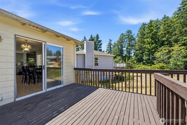 12516 SE 225th Court, Kent, WA 98031