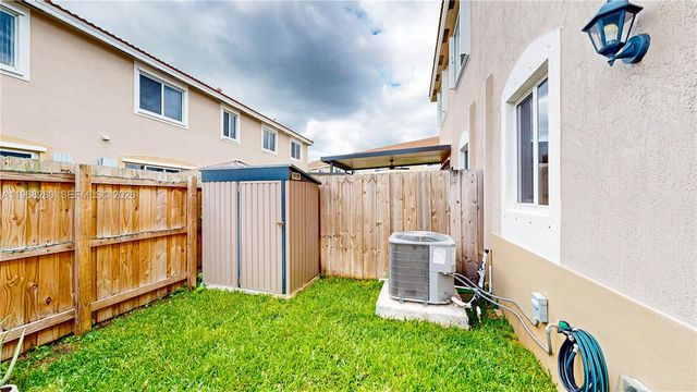 1040 SE 24th Ave, Homestead, FL 33035