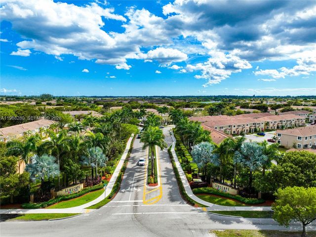 1040 SE 24th Ave, Homestead, FL 33035