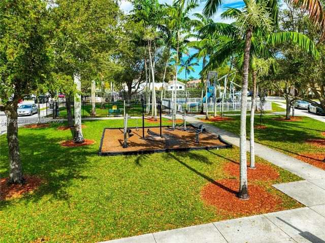 1040 SE 24th Ave, Homestead, FL 33035