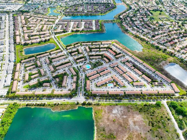 1040 SE 24th Ave, Homestead, FL 33035