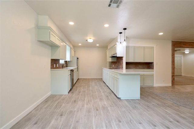15 Mojave Drive, Shawnee, OK 74801