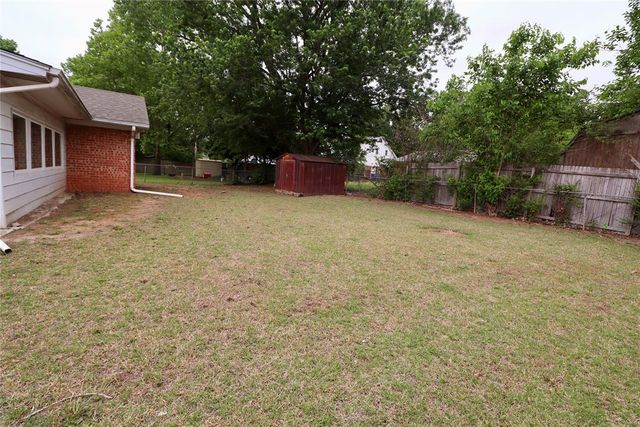 15 Mojave Drive, Shawnee, OK 74801