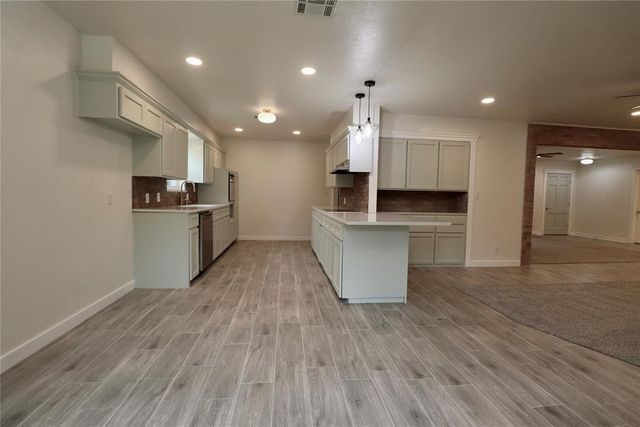 15 Mojave Drive, Shawnee, OK 74801