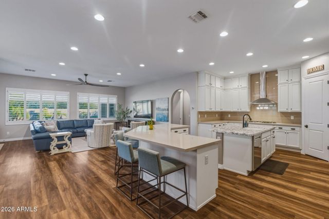 1907 W EL CORTEZ Trail, Phoenix, AZ 85085