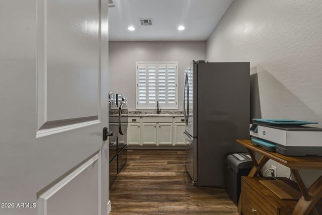 1907 W EL CORTEZ Trail, Phoenix, AZ 85085